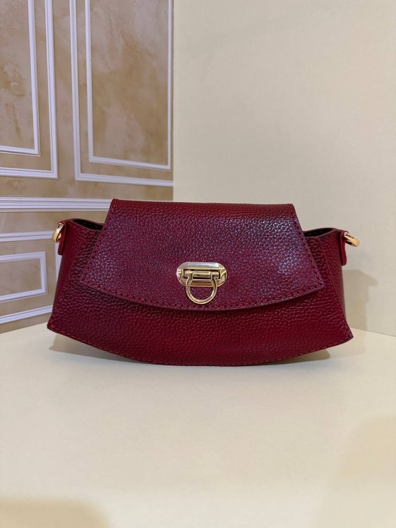 کیف زنانه روژا چرم طبیعی گاوی دست دوز